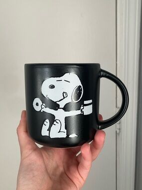 Peanuts Snoopy Black Coffee Mug NWOT
